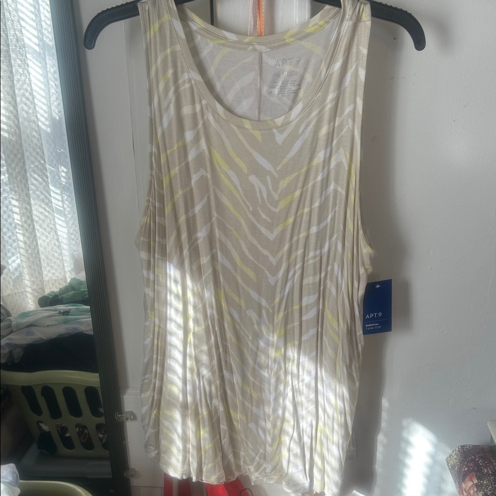 Apt. 9 Women's Tank Top - Cream and Yellow Zebra Print